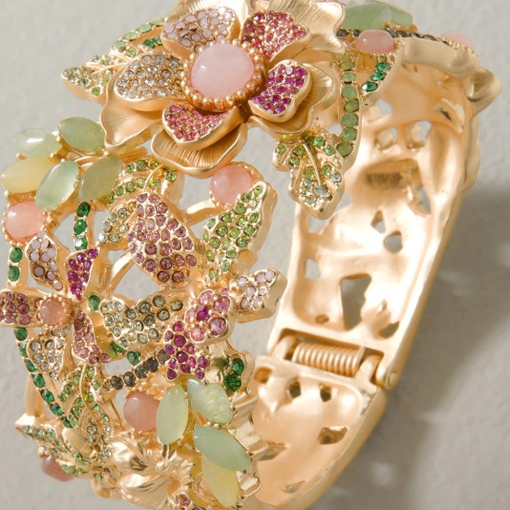 WHBM Floral Statement Bracelet Flower 3D - Picture 3 of 3
